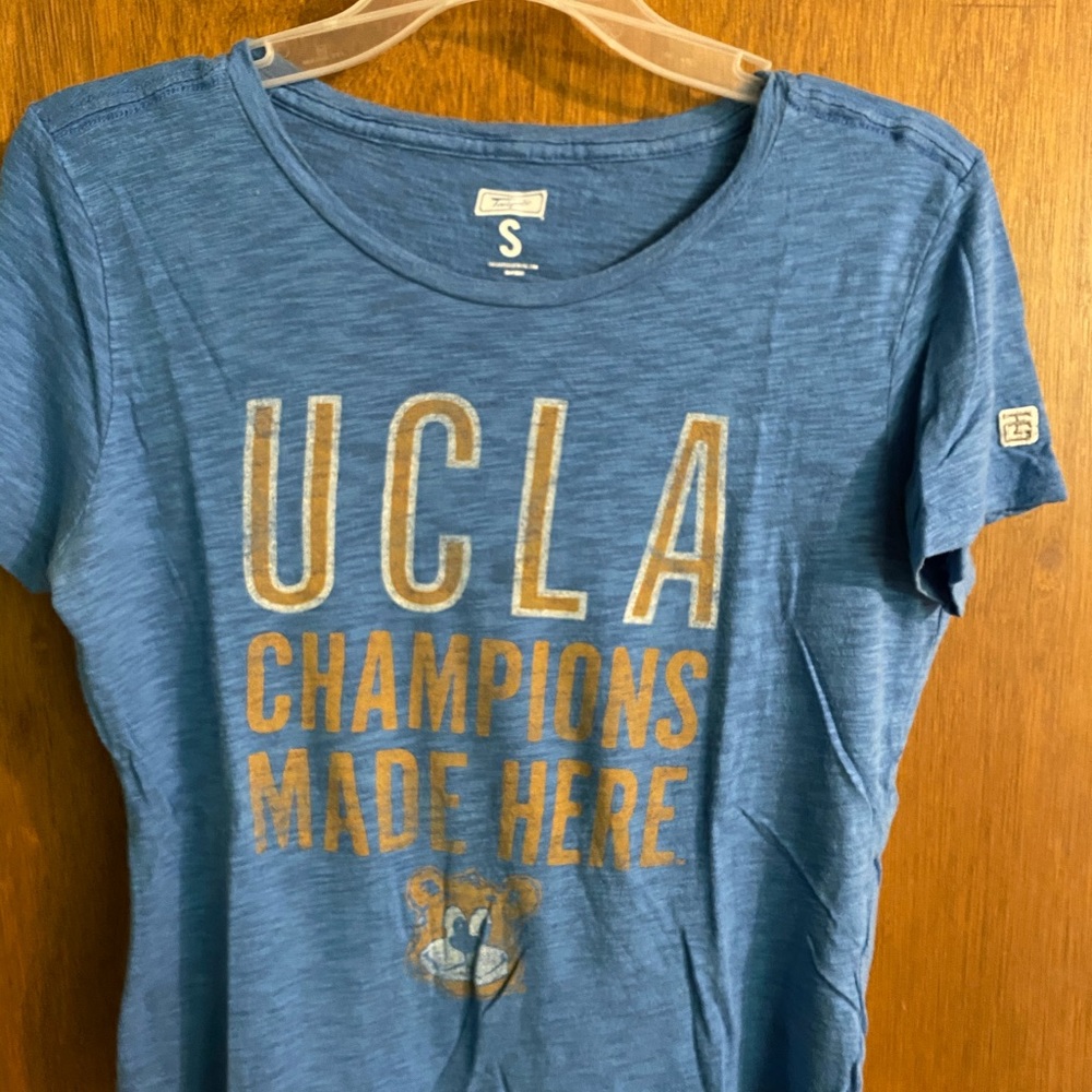 UCLA women’s tee
